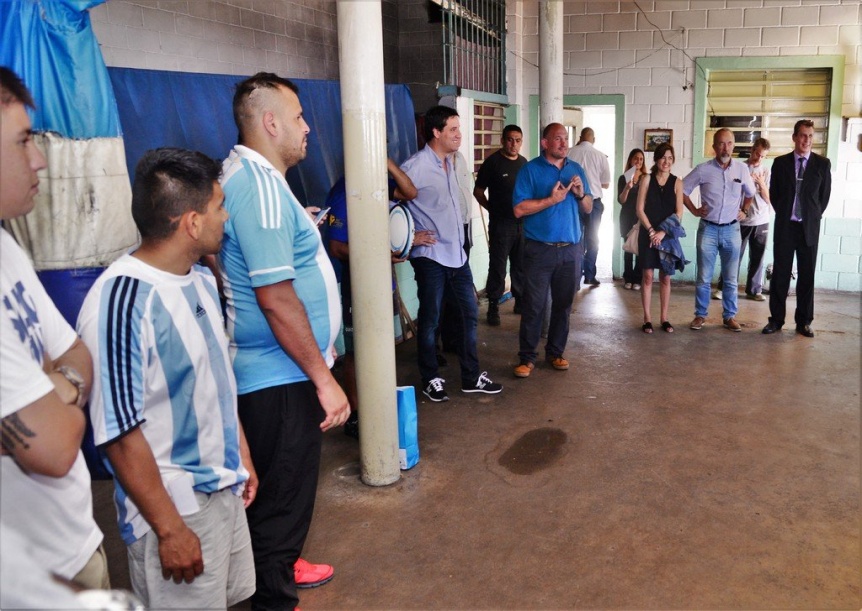 DIPUTADO ABAD VISITÓ EL PROGRAMA DE RUGBY DE LA UNIDAD 15 DE BATÁN
