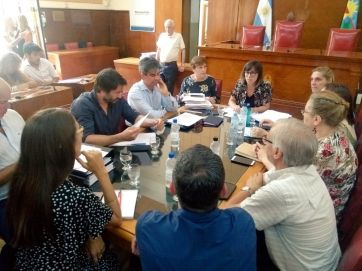 Rabinovich y Bordaisco defienden los presupuestos del Ejecutivo y el Legislativo ante los concejales