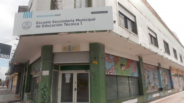 Envían carta a la Gobernadora por el futuro de una escuela