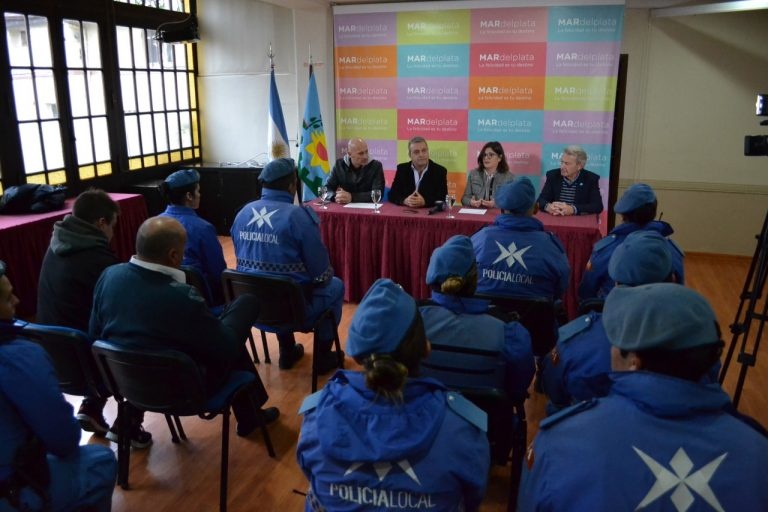 El EMTur capacita a la Policía Local en información turística