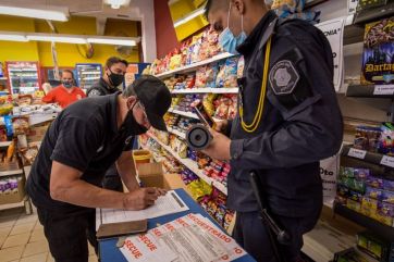 Montenegro habilitó la venta y uso de pirotécnica con sonoridad de hasta 85 decibeles