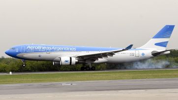 Llegó a Ezeiza el vuelo con vacunas desde Moscú