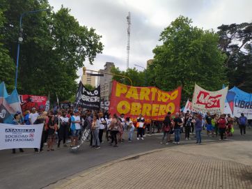 La izquierda y organizaciones sociales marchan a 20 años del Argentinazo
