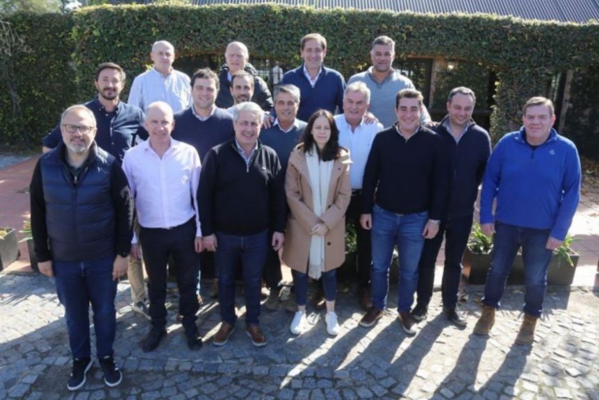 Junto a intendentes del Pro, Montenegro le pidió una reunión a Kicillof para discutir temas económicos