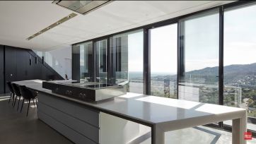 Cómo es y cuánto vale la lujosa mansión de Barcelona que pusieron en venta Shakira y Piqué