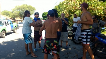 Ocho guardavidas detenidos en manifestación en Cabo Largo