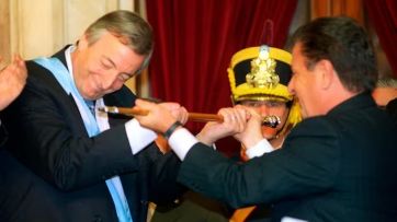 De Alfonsín a Milei: pedidos y curiosidades de los bastones presidenciales