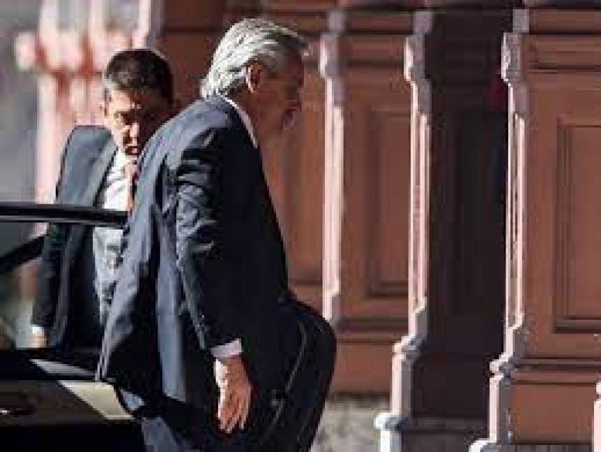 Alberto Fernández prepara su adiós con una ola de renuncias de funcionarios nacionales