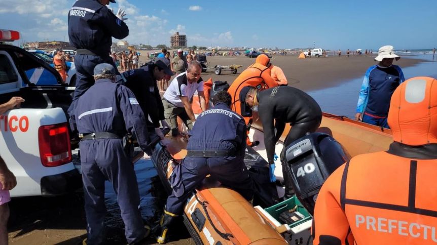 Identificaron el cuerpo del joven que desapareció con su kayak en Claromecó