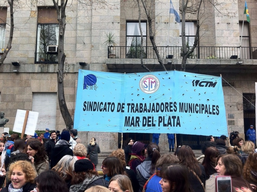 Si el jueves no se deposita el dinero de los sueldos, los municipales van al paro