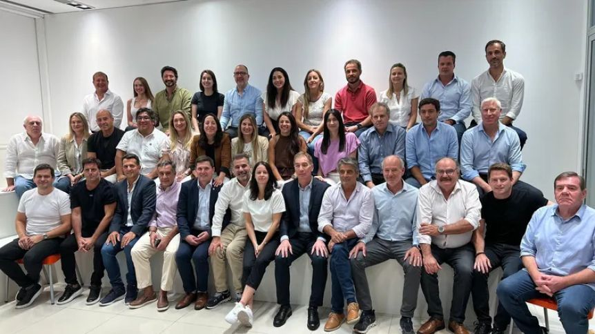 Con la presencia de Montenegro, el PRO vuelve a reunirse y definir su postura frente a LLA