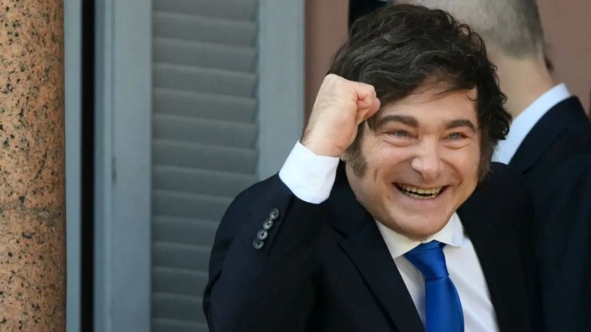 Milei vetó oficialmente las leyes de aumento a jubilados y emergencia en discapacidad