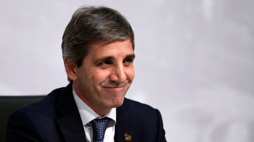 Caputo se mete en la campaña local y refuerza a La Libertad Avanza en Mar del Plata