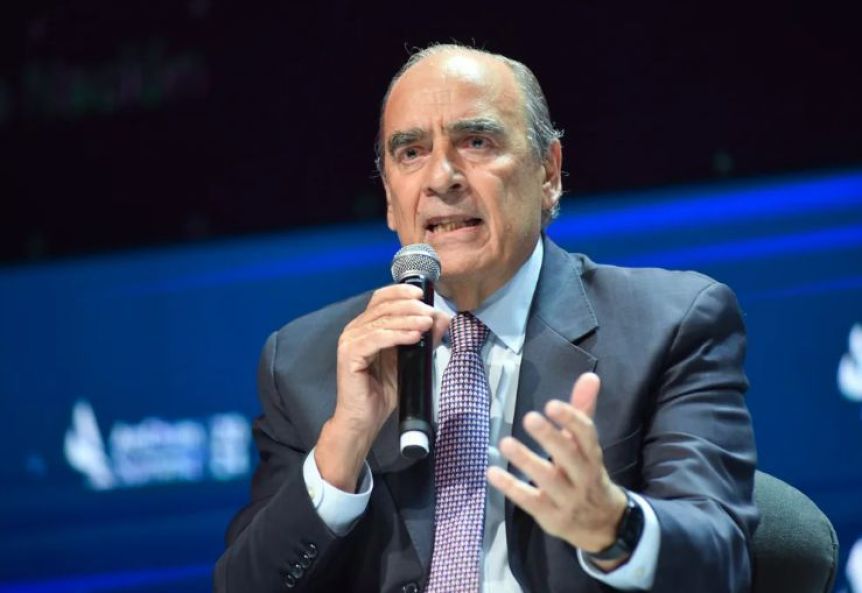 Francos dijo que fue “un error” nacionalizar la elección y elogió a Kicillof
