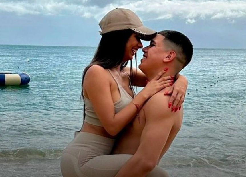 Thiago Medina le propuso casamiento a Daniela Celis