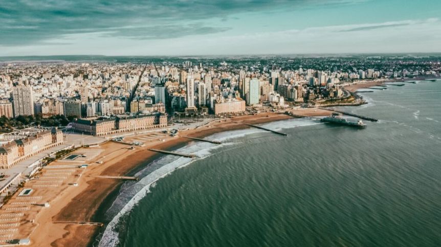 El refulado olvidado y la amenaza a las playas públicas en General Pueyrredon