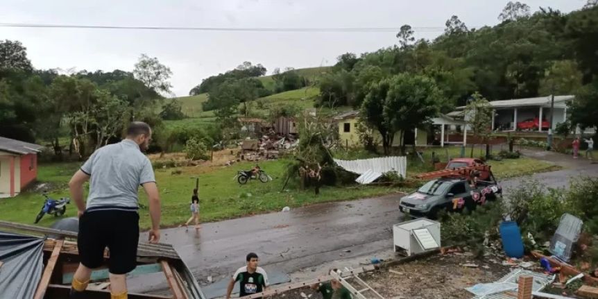 Destrozos en Misiones, sur de Brasil y de Paraguay por los tornados que azotaron la región