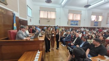 Entre ausencias y reclamos, se entregaron las medallas a los ediles que dejan el HCD