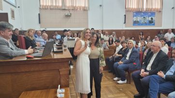 Entre ausencias y reclamos, se entregaron las medallas a los ediles que dejan el HCD