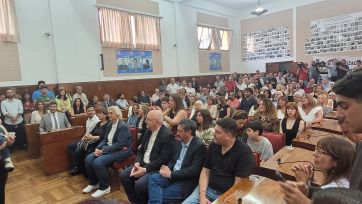 Entre ausencias y reclamos, se entregaron las medallas a los ediles que dejan el HCD