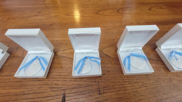 Entre ausencias y reclamos, se entregaron las medallas a los ediles que dejan el HCD