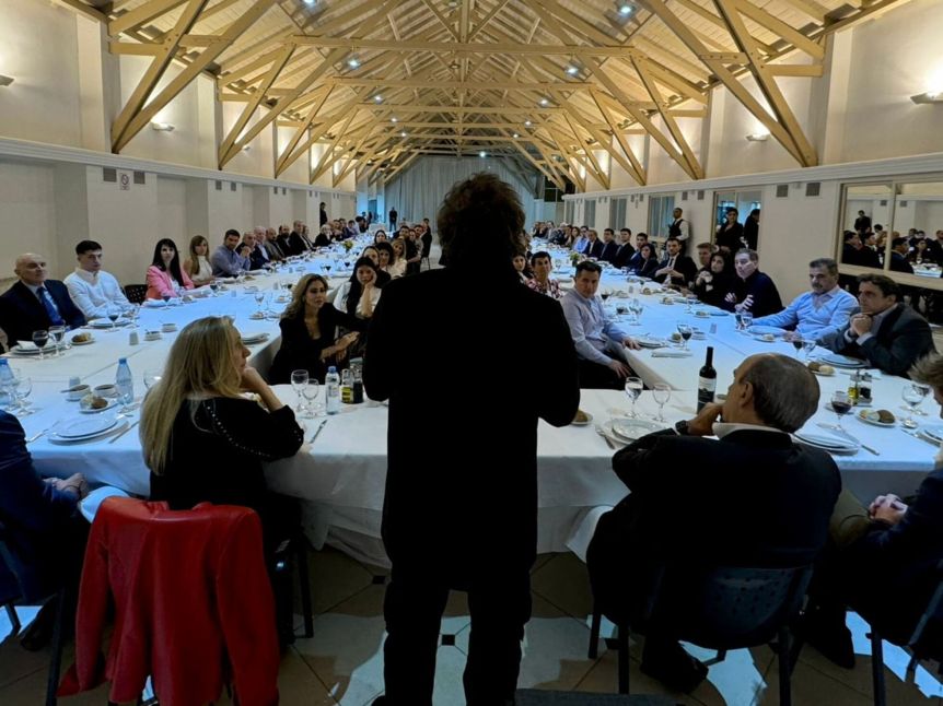 Milei agasajará a legisladores propios y aliados para celebrar la Reforma Laboral