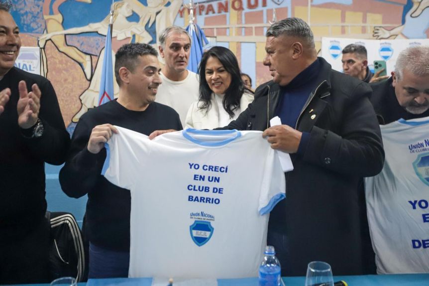 El poder de los clubes y el atractivo nicho de los reacios a votar