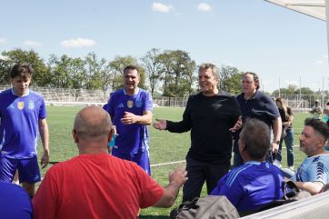 Fútbol y rosca: equipo de intendentes del PJ jugaron un partido contra el FR