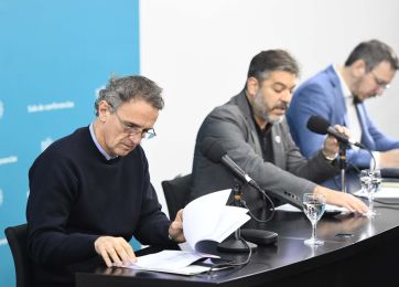 “37 mil pendrives de Adorni”: la comparación de Bianco para reclamar por la deuda