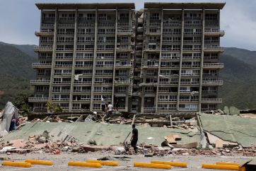 El día después: las familias buscan a sus desaparecidos entre escombros