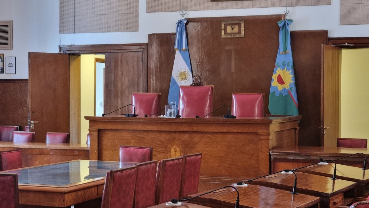 La Comisión de Industria tuvo una reunión cargada de cruces y pocos avances