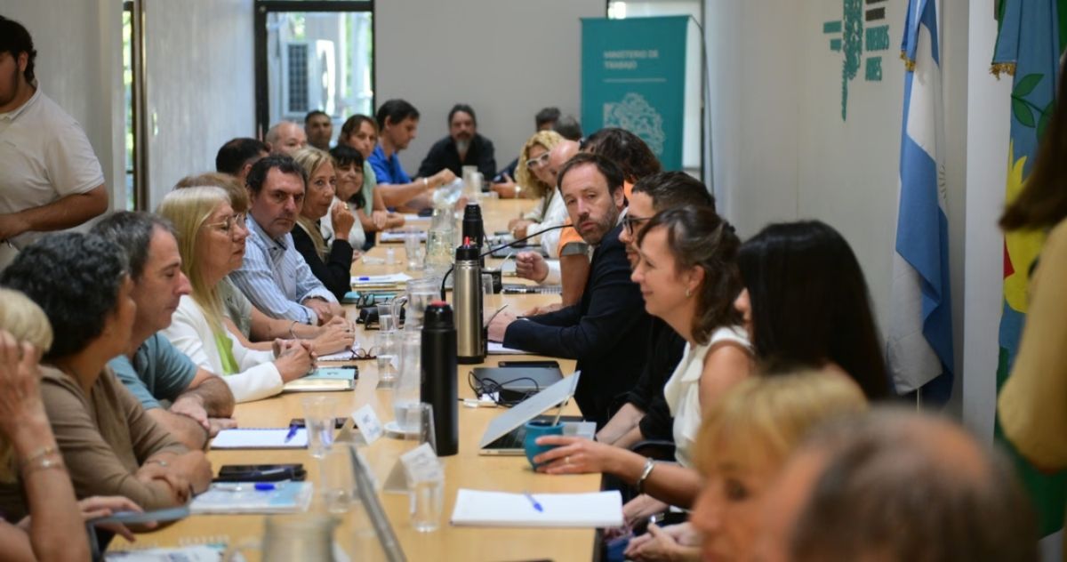 Sin oferta salarial, pasó el primer encuentro entre la Provincia y los gremios por paritarias