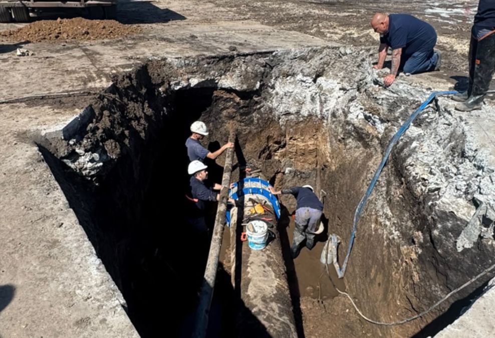 OSSE intensifica los arreglos en Champagnat para restablecer el servicio de agua