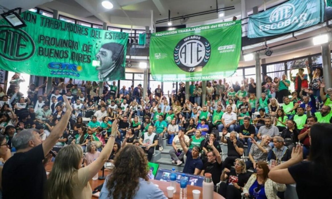 ATE le hace paro a Kicillof: marchan contra la precarización laboral y los pases a planta