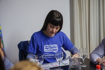 Marinucci se reunió con la Red de Familias TEA y avanza con medidas para un transporte más accesible