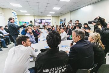 Super agente ´26: millones y handys
