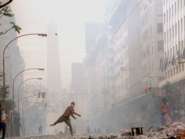 Francia en llamas, Europa en las calles: ¿puede el estallido social llegar a la Argentina?
